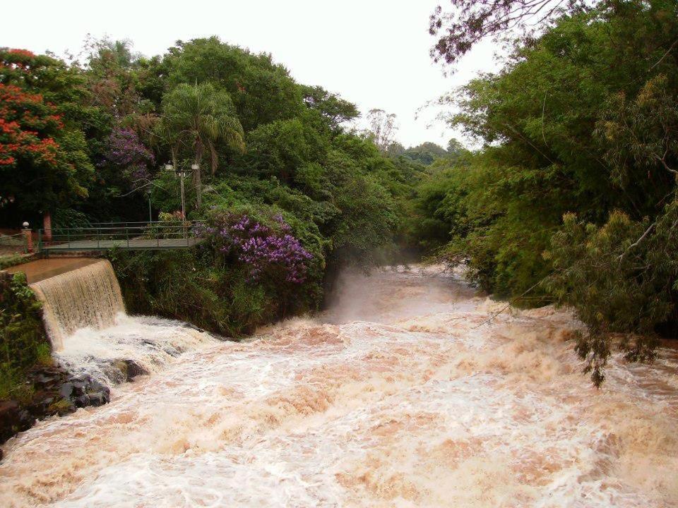 Espaco Alvorada ,Agendamento Das Atividades, Cafe Da Manha ,Banheira E Piscina No Centro Brotas Luaran gambar