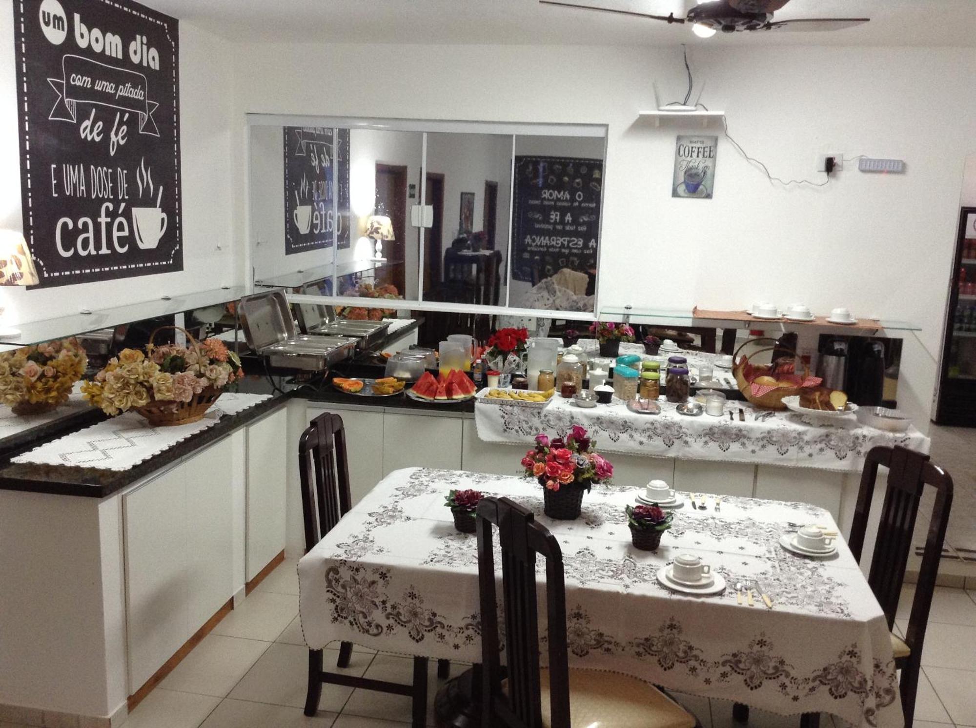 Espaco Alvorada ,Agendamento Das Atividades, Cafe Da Manha ,Banheira E Piscina No Centro Brotas Luaran gambar
